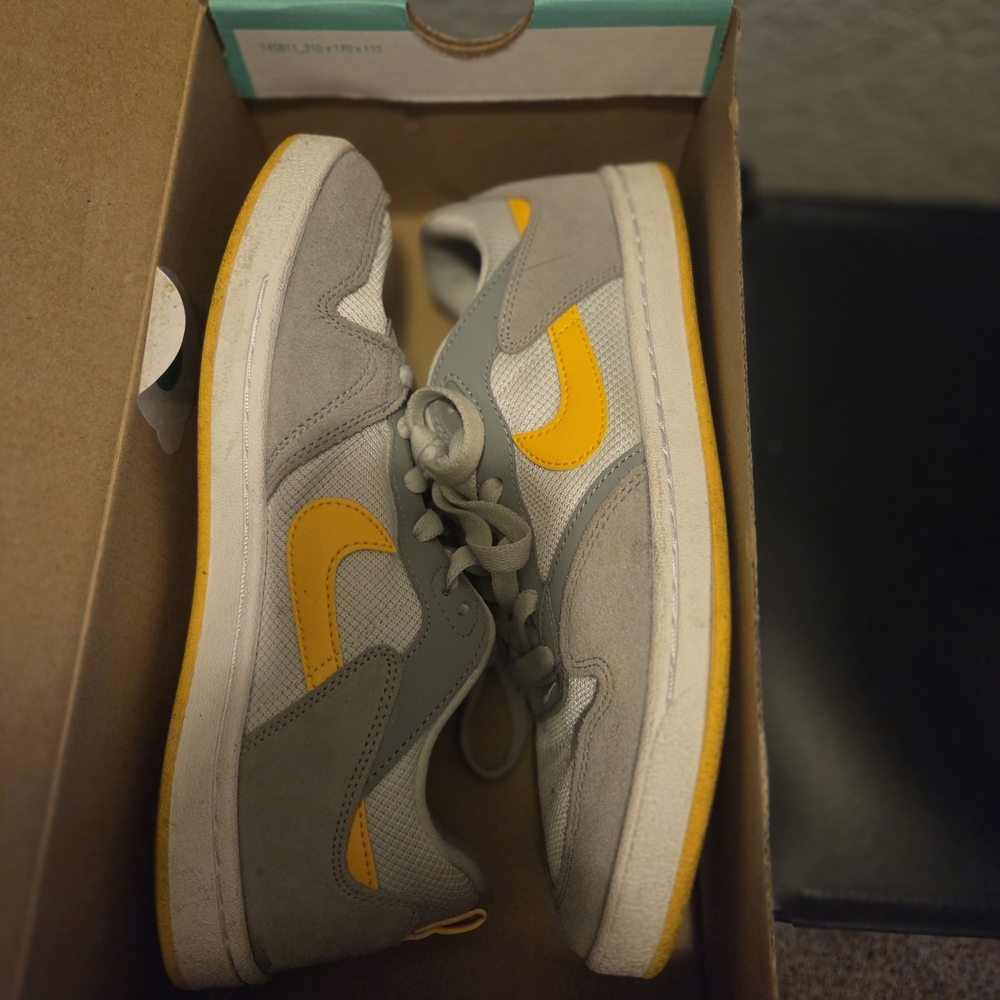 Nike Sb Men's Gray And Yellow Sneakers View 5